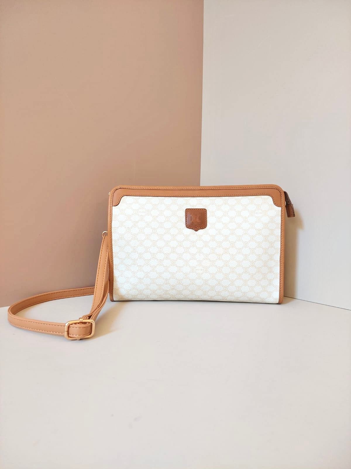 CELINE rare white old flower leather square small bag/clutch/side bag/crossbody bag