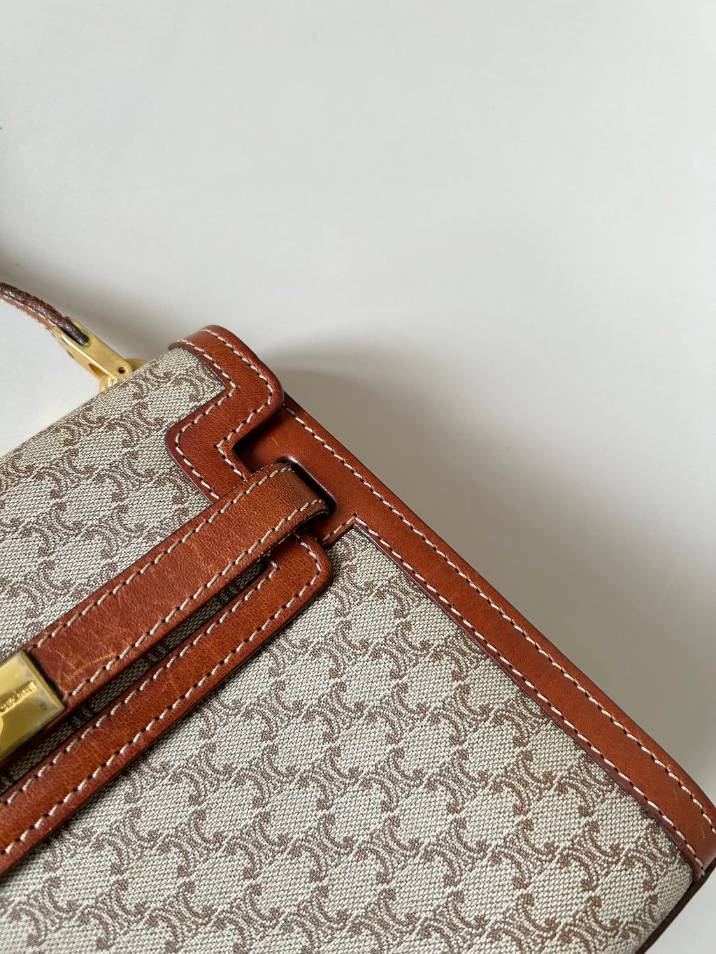 CELINE rare beige old flower Kelly box small bag/side bag/oblique bag