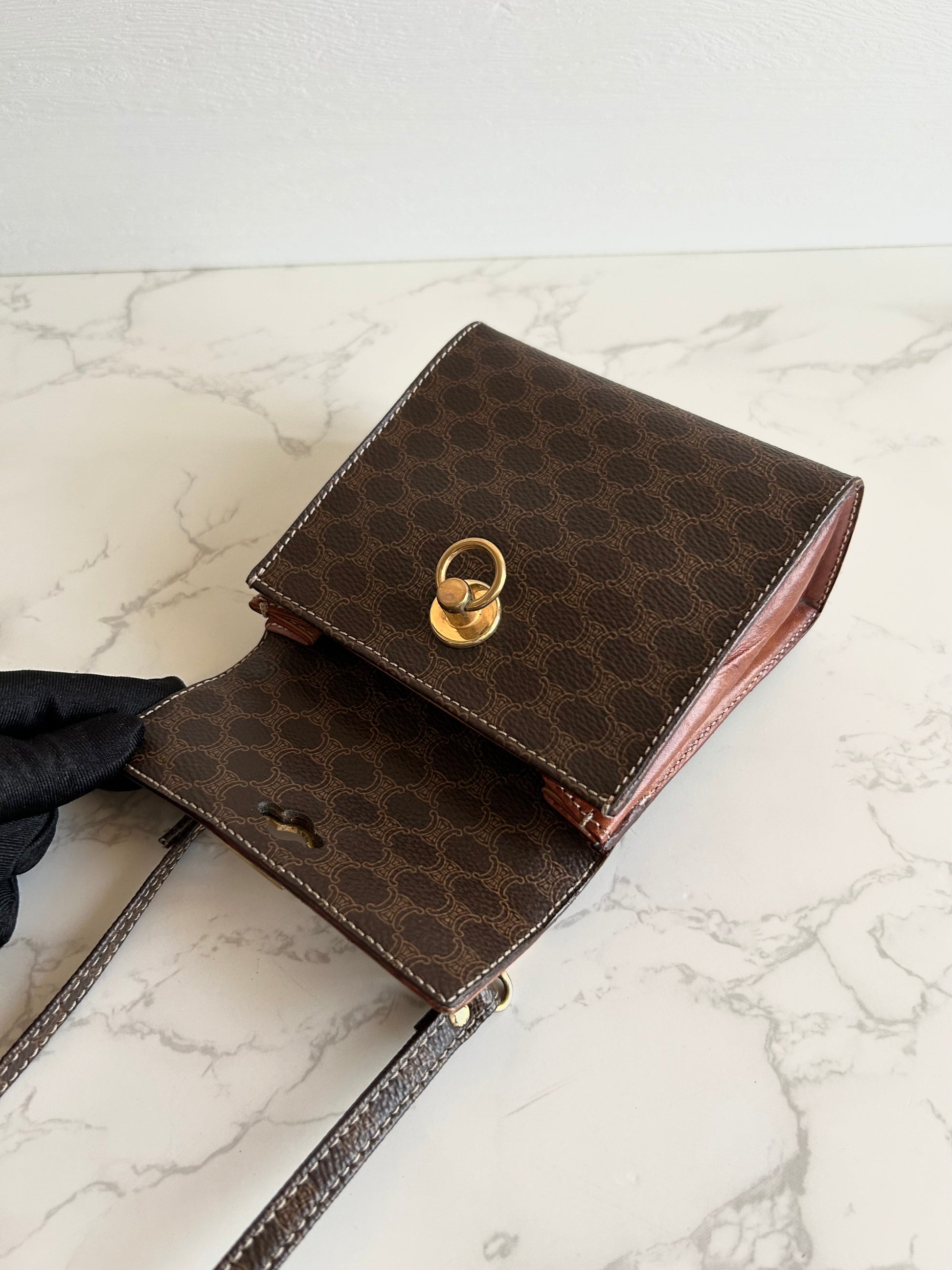 CELINE Extremely rare coffee-colored old flower mini Kelly side bag / oblique bag