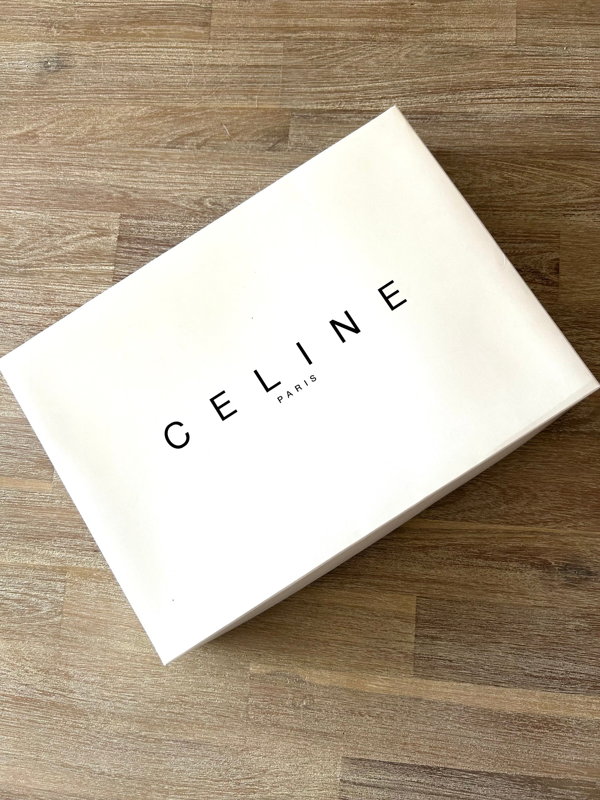 女神節滿額 HKD$3888贈品 - CELINE 橙白金環大毛巾連原裝盒 120x60cm