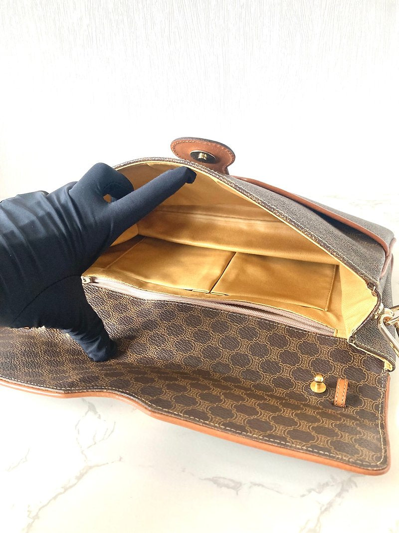 CELINE Brown Old Flower Leather Gold Arc de Triomphe Buckle Small Bag/Side Bag/Messenger Bag
