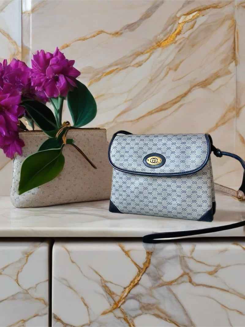 GUCCI rare blue and black old flower canvas and leather small bag/side bag/oblique bag