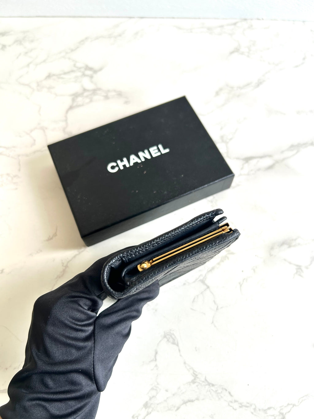 Chanel黑色魚子醬皮革中夾 皮夾 錢包 短夾 中古包