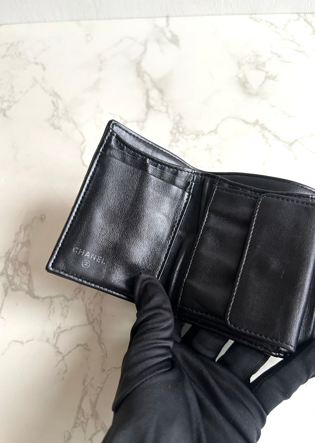 Chanel 黑色Matelasse銀扣皮革短夾 錢包 皮夾