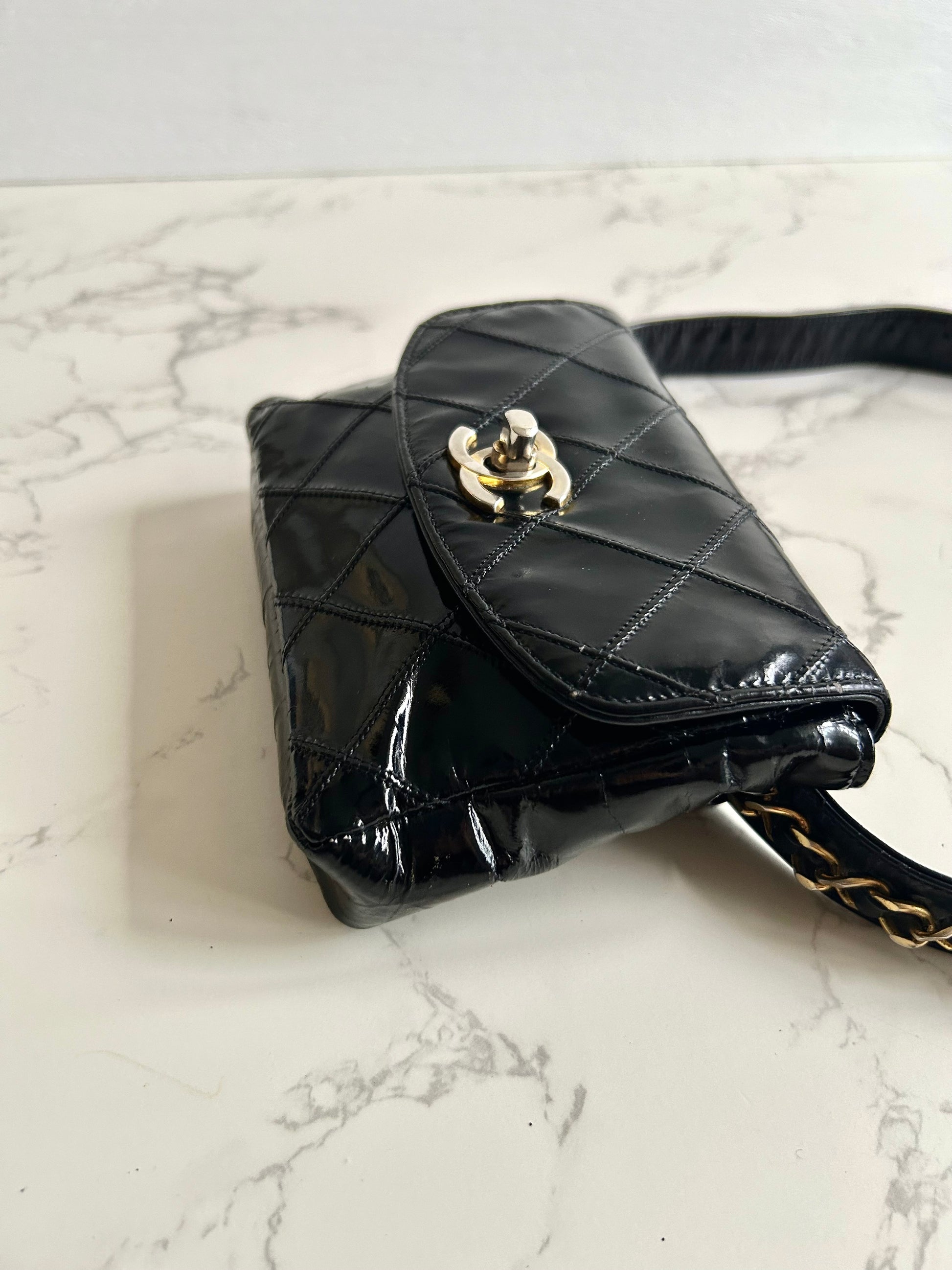 CHANEL rare black leather gold swivel buckle belt bag/side bag/clutch