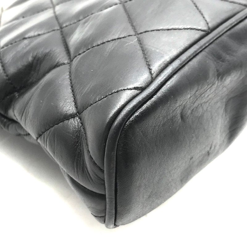 CHANEL rare black shell-shaped lambskin chain tote bag / side bag