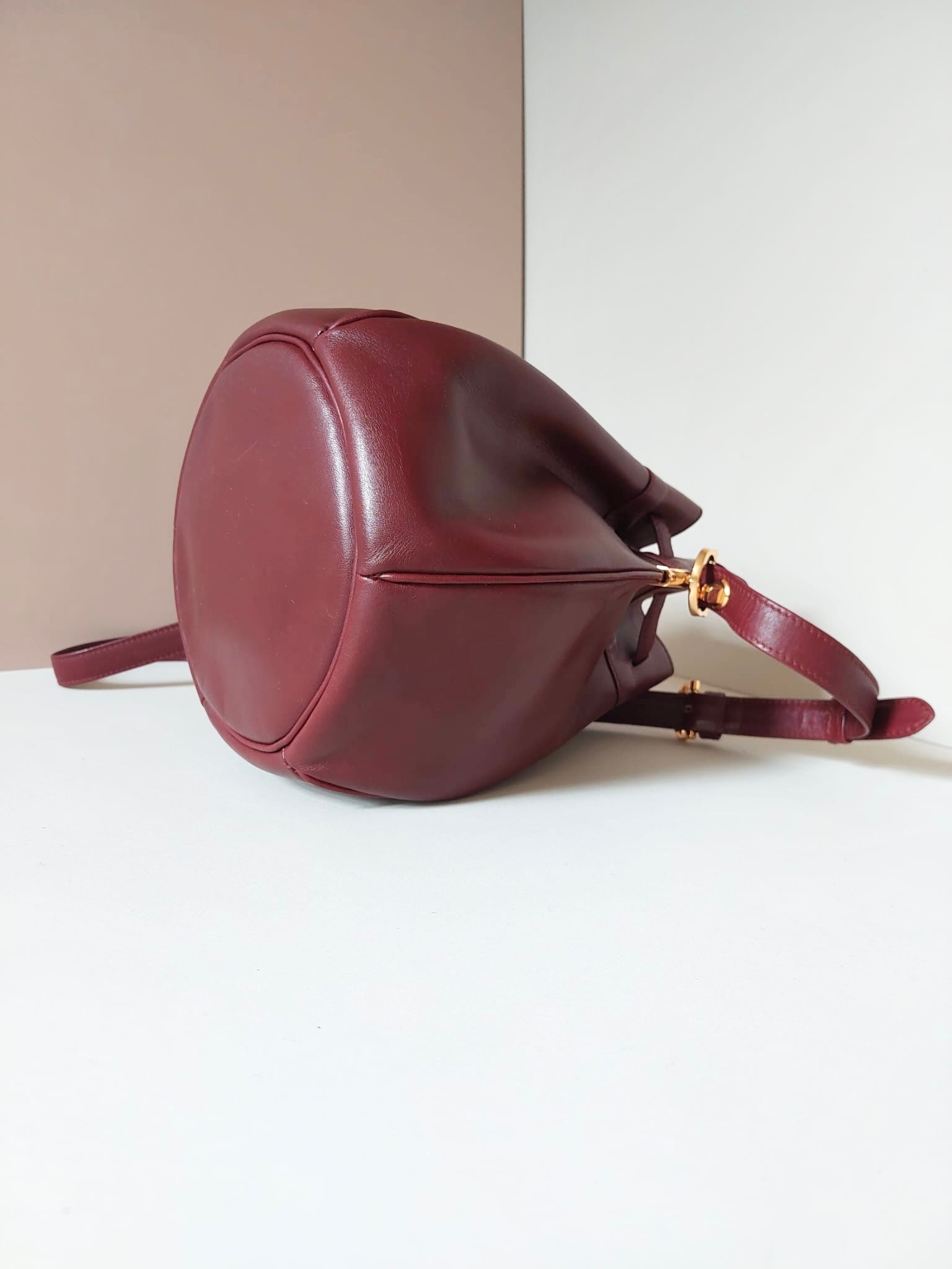 CARTIER Must De Cartier Rare Burgundy Small Bucket Drawstring Bag/Side Bag/Messenger Bag