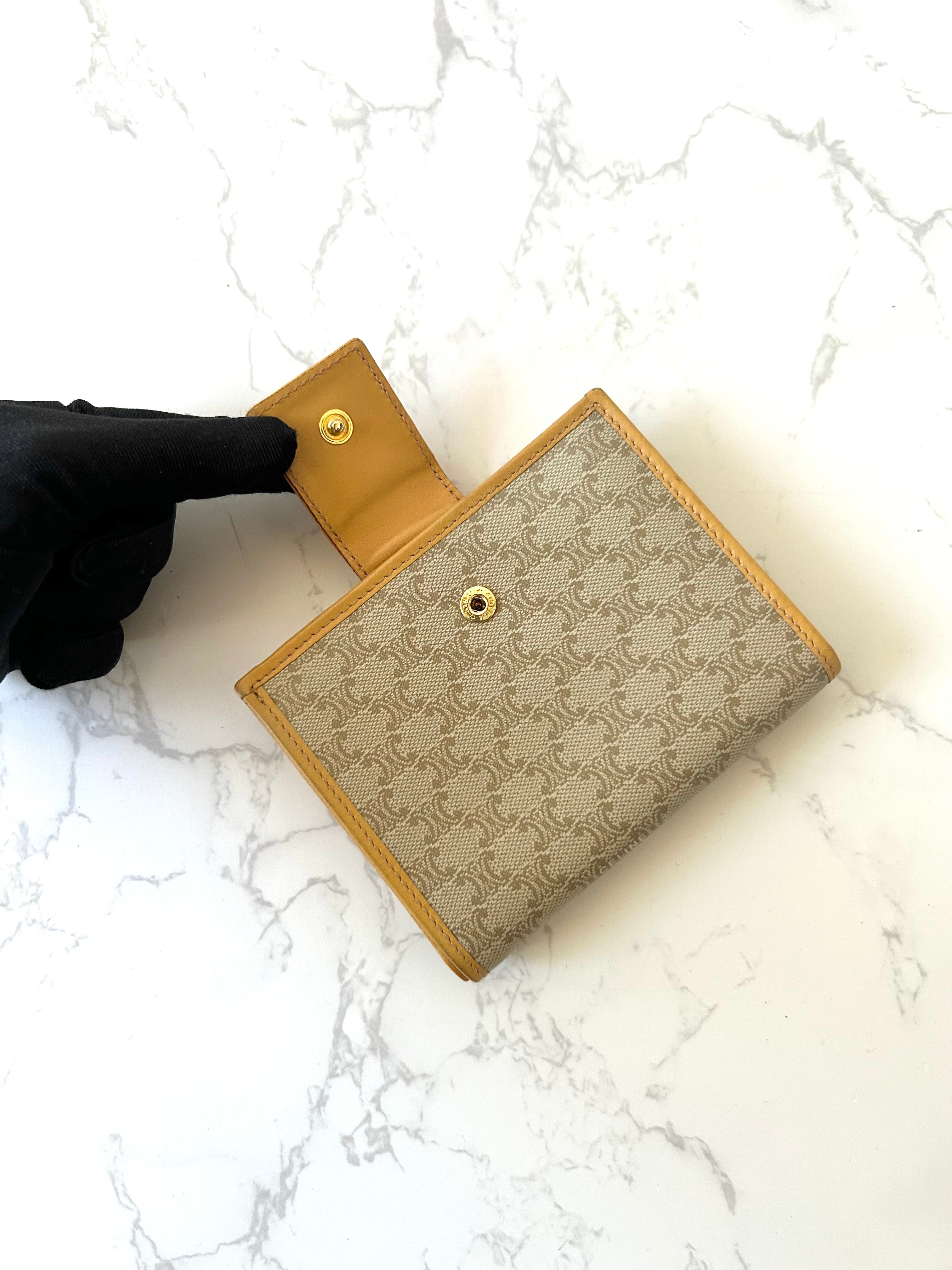 CELINE Beige Brown Presbyopia Arc de Triomphe Short Wallet/Purse/Wallet