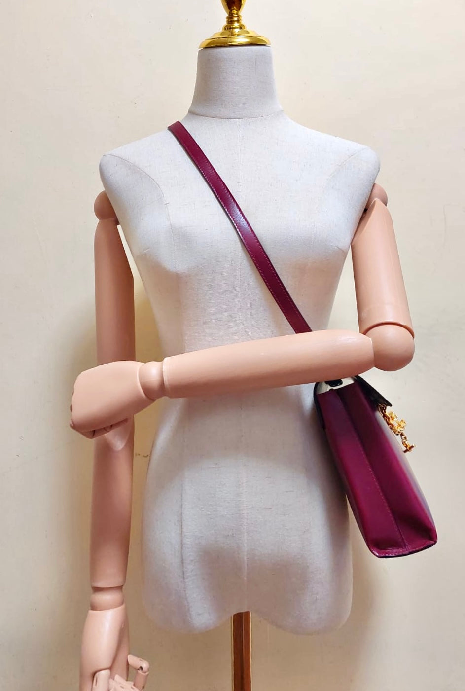 CELINE rare wine red gold teardrop rudder chain leather box small bag / side bag / oblique bag