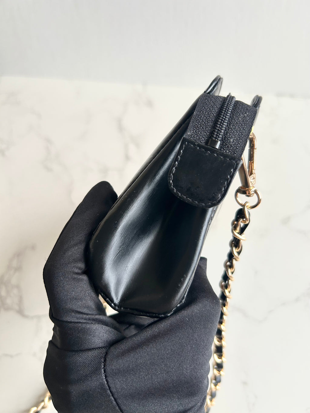Chanel黑金色皮革斜背包 單肩包 側背包 中古包