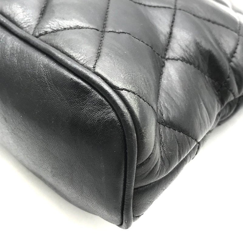 CHANEL rare black shell-shaped lambskin chain tote bag / side bag