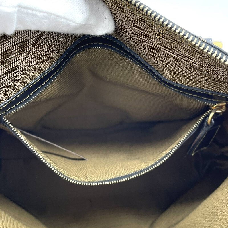 FENDI Zucchino coffee with black old flower gold buckle shell dual-purpose bag/side bag/oblique bag