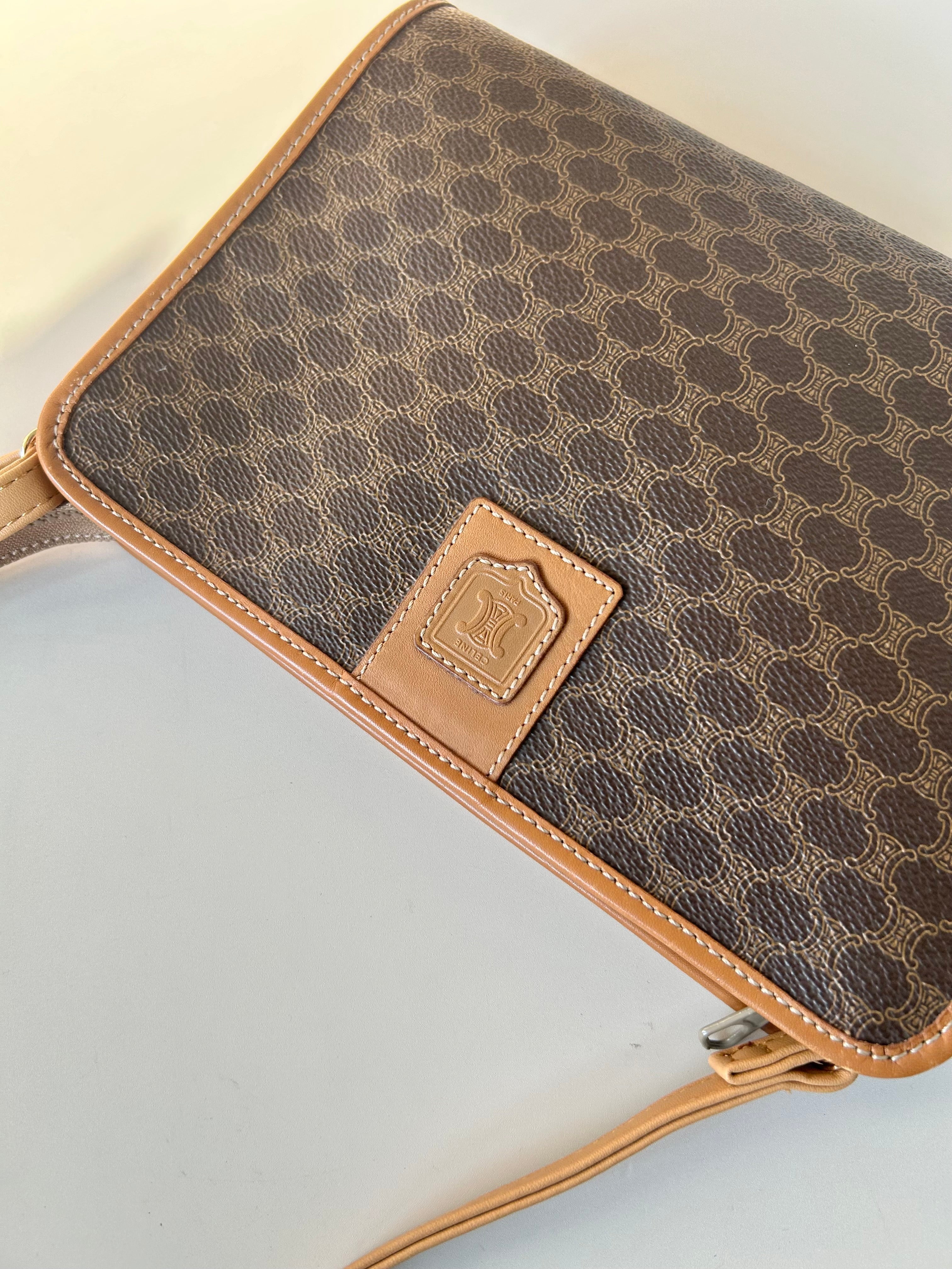 CELINE Brown Old Flower Leather Side Bag/Messenger Bag/Clutch Bag