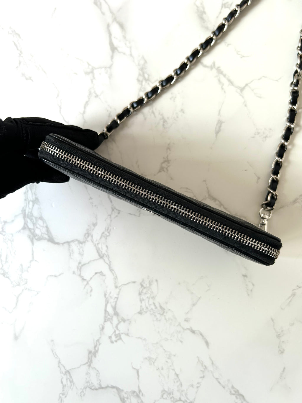 CHANEL black silver buckle caviar leather zipper side bag/crossbody bag/long clip/wallet