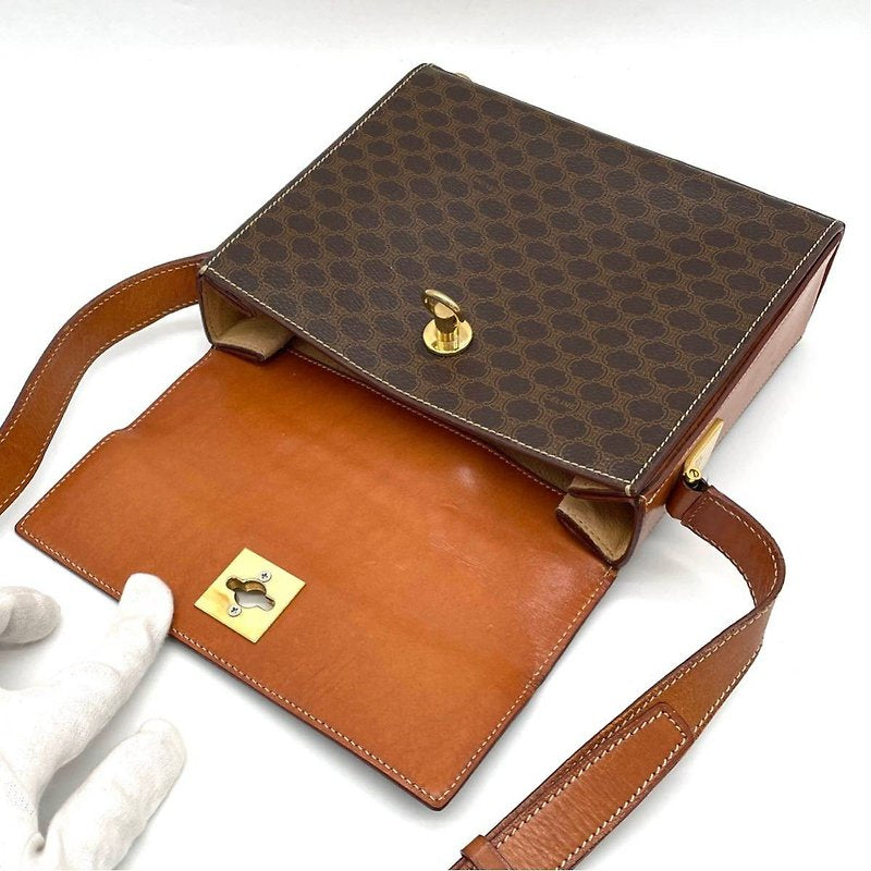 CELINE Brown Old Flower Leather Gold Buckle Small Envelope Box Small Bag/Side Bag/Messenger Bag - Japanese Second-hand Vintage