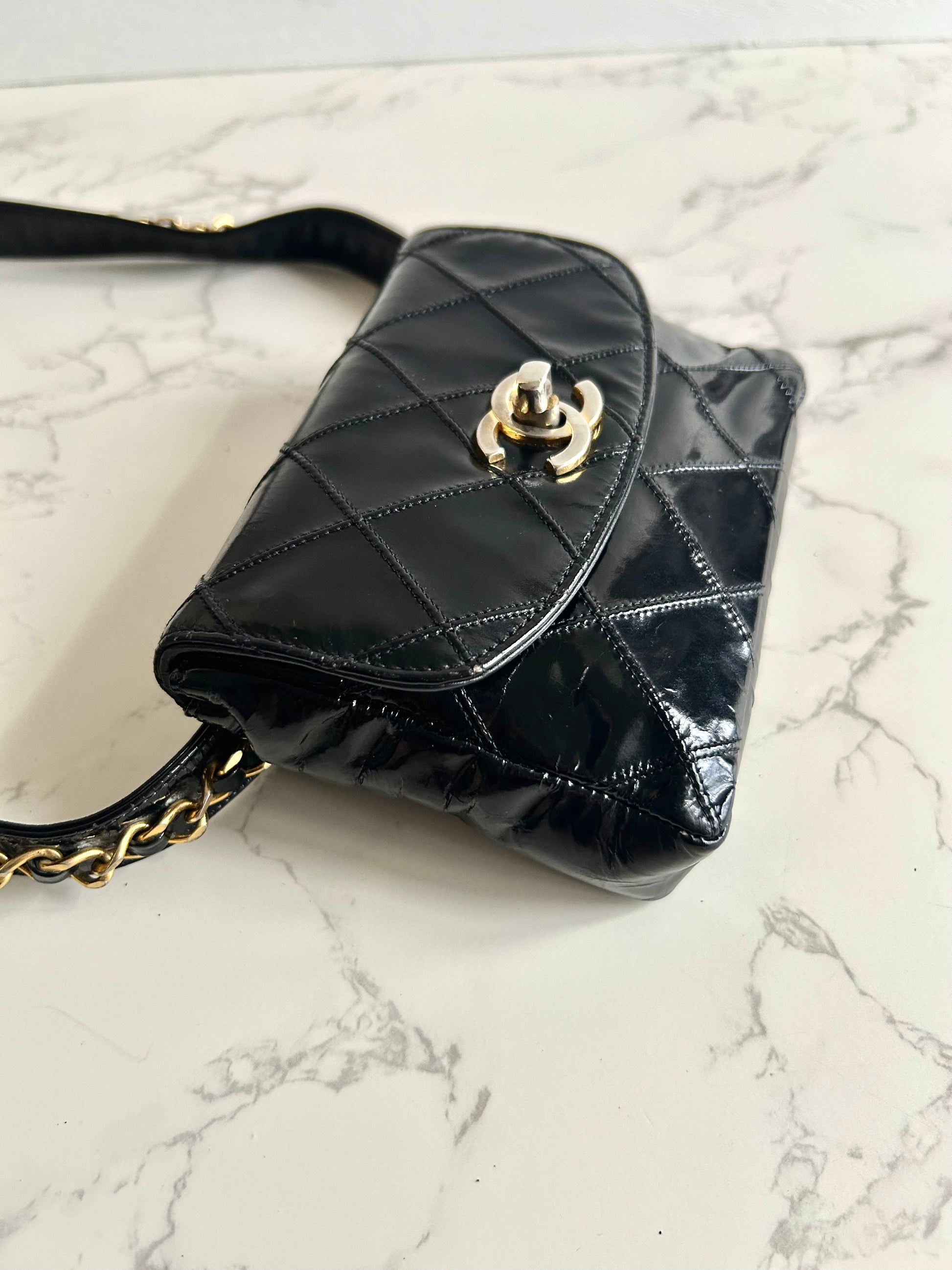 CHANEL rare black leather gold swivel buckle belt bag/side bag/clutch