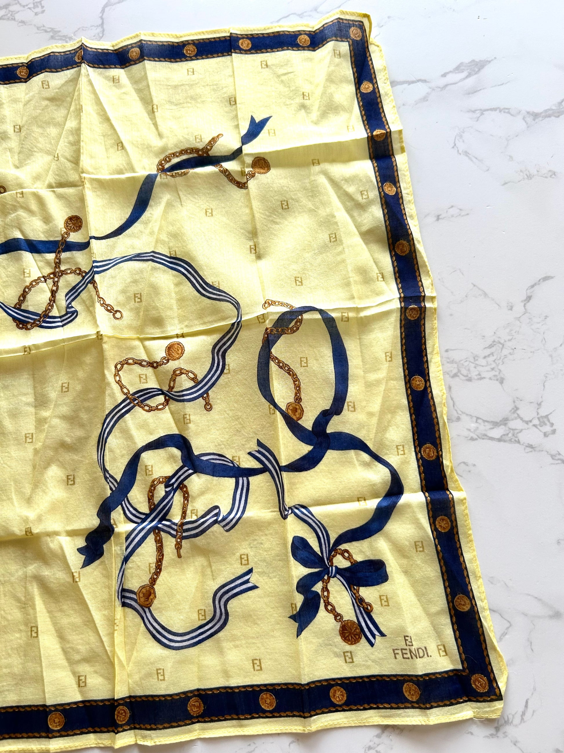 DIOR / FENDI中古方型絲巾（約46x46cm)或配件（隨機款式）· 新春禮品