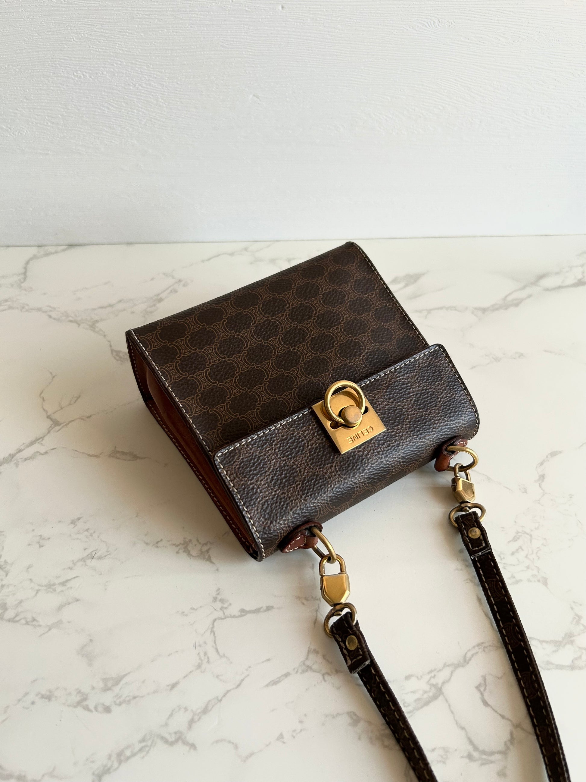 CELINE Extremely rare coffee-colored old flower mini Kelly side bag / oblique bag