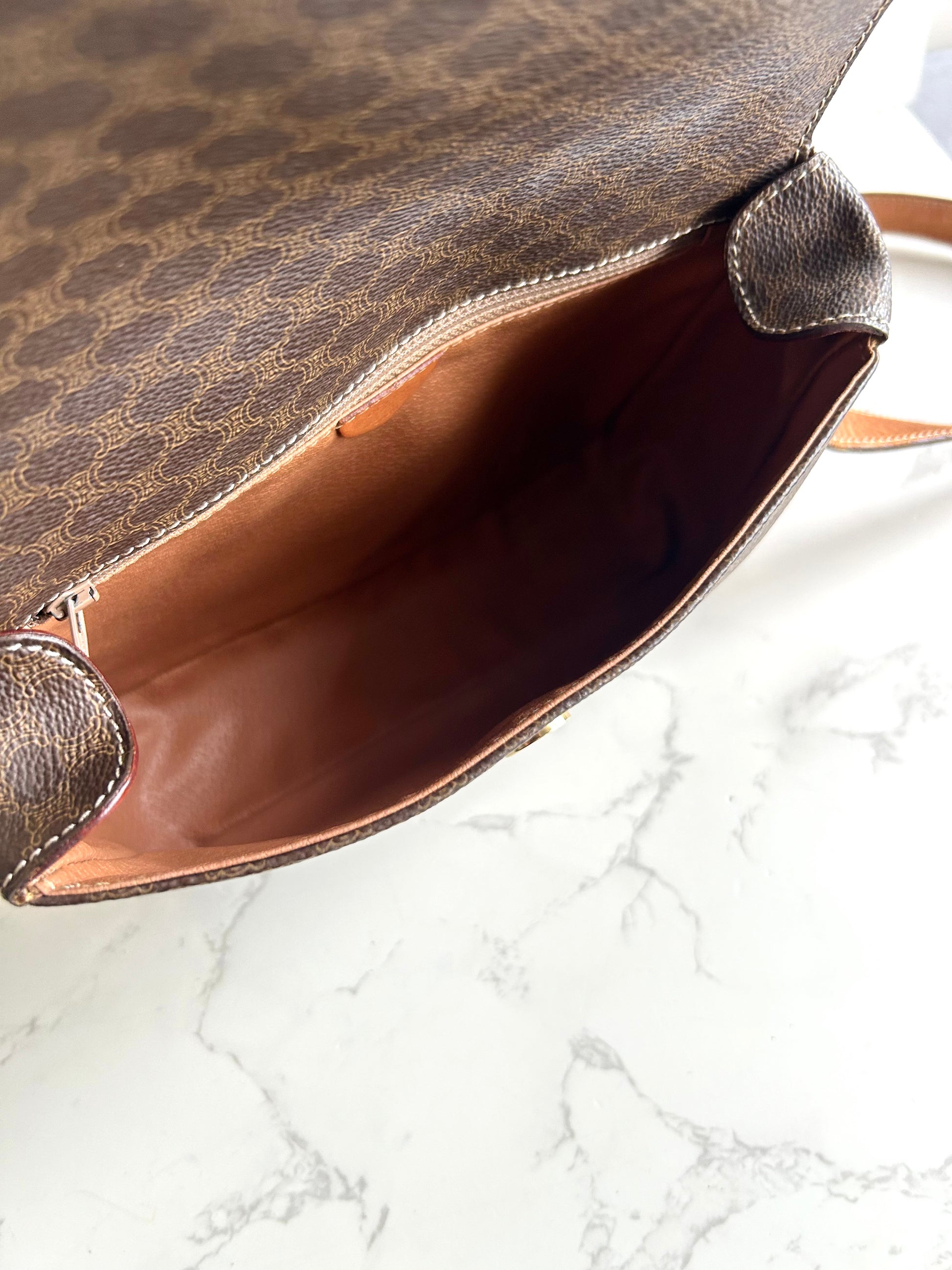 CELINE 咖啡色老花金扣豆腐盒子包/側背包/斜背包