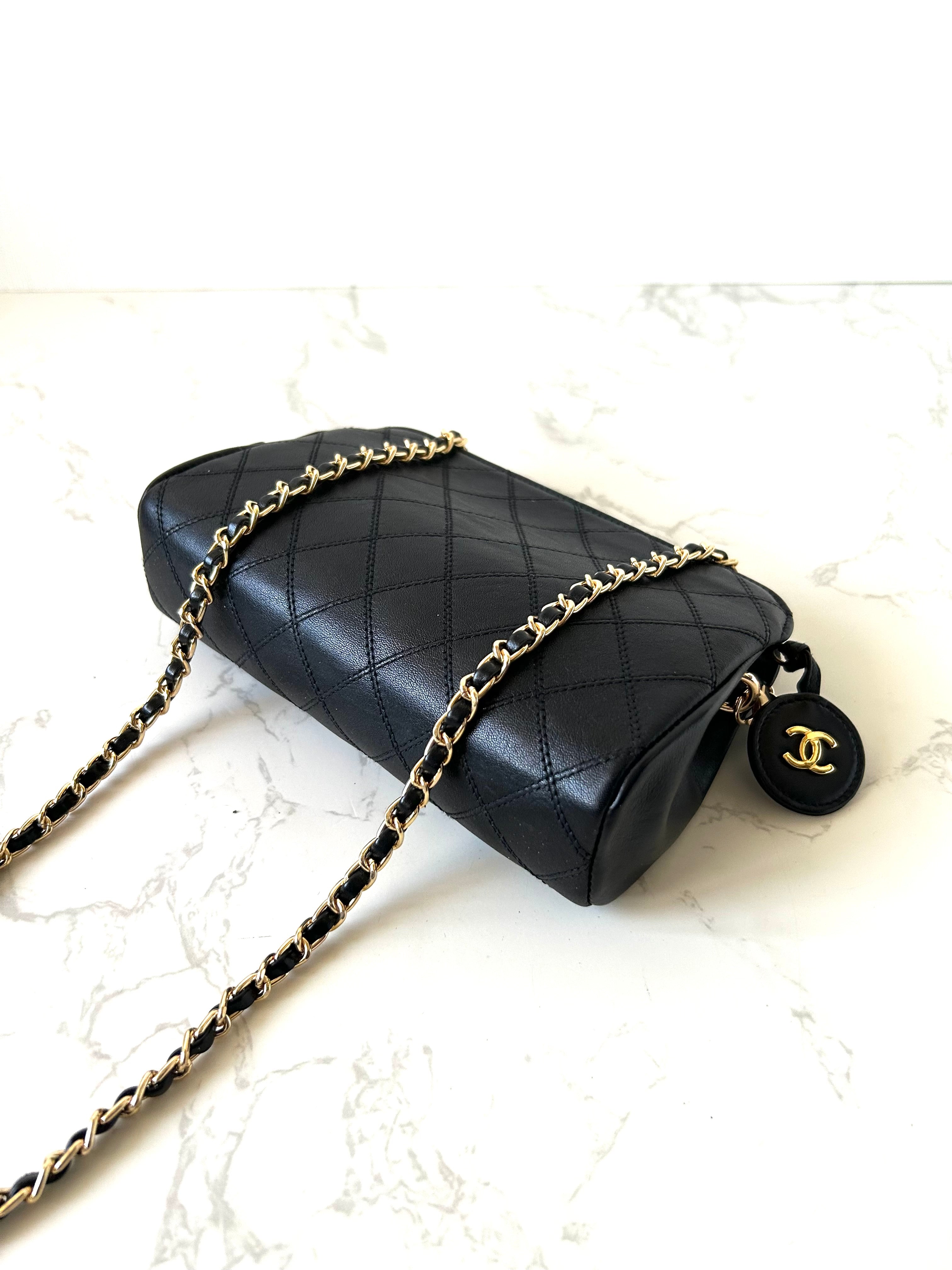 CHANEL rare black plaid small gold buckle bag/side bag/crossbody bag/clutch bag