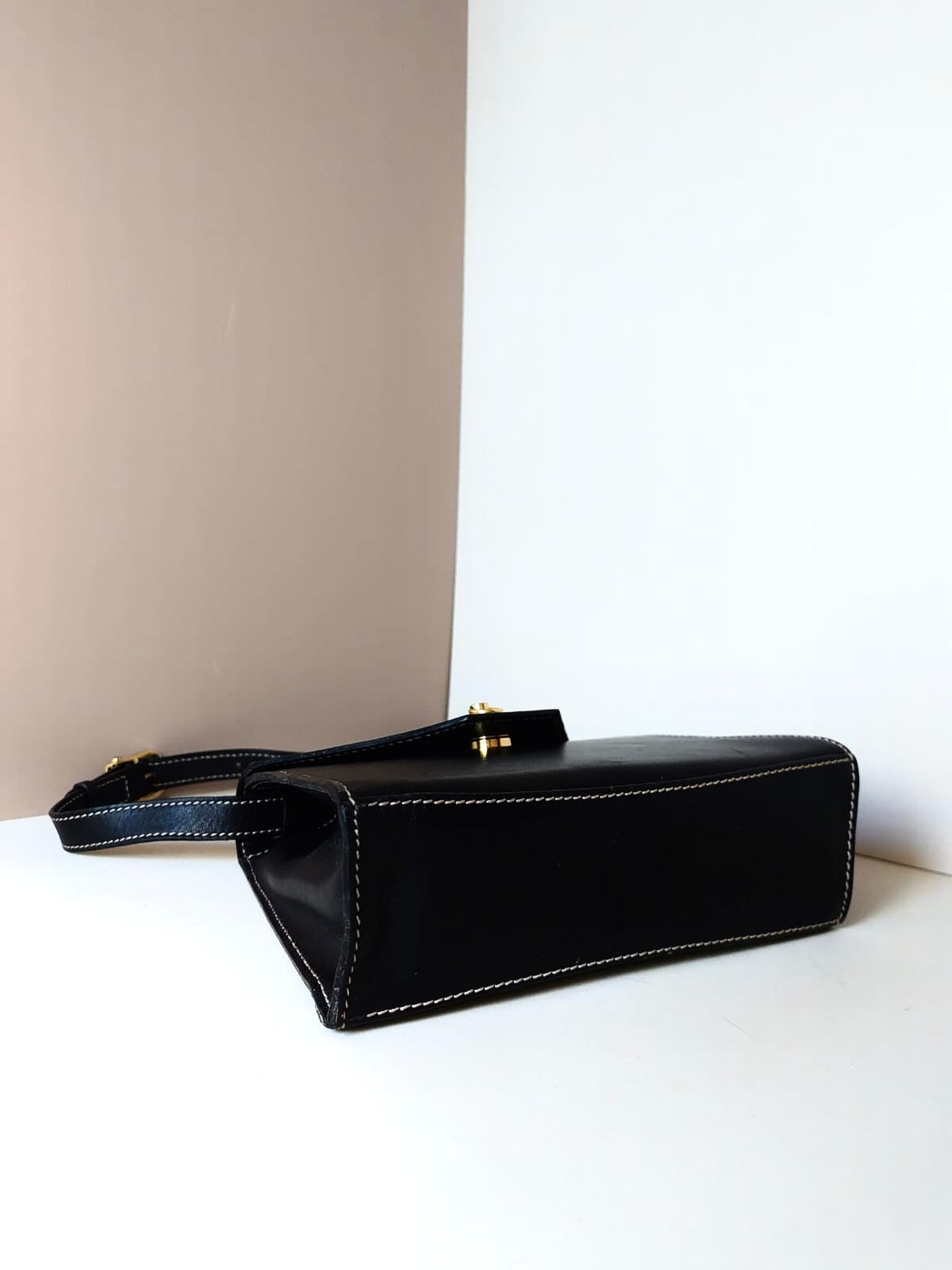 CELINE rare black gold buckle outer seam leather small Kelly shoulder bag / crossbody bag