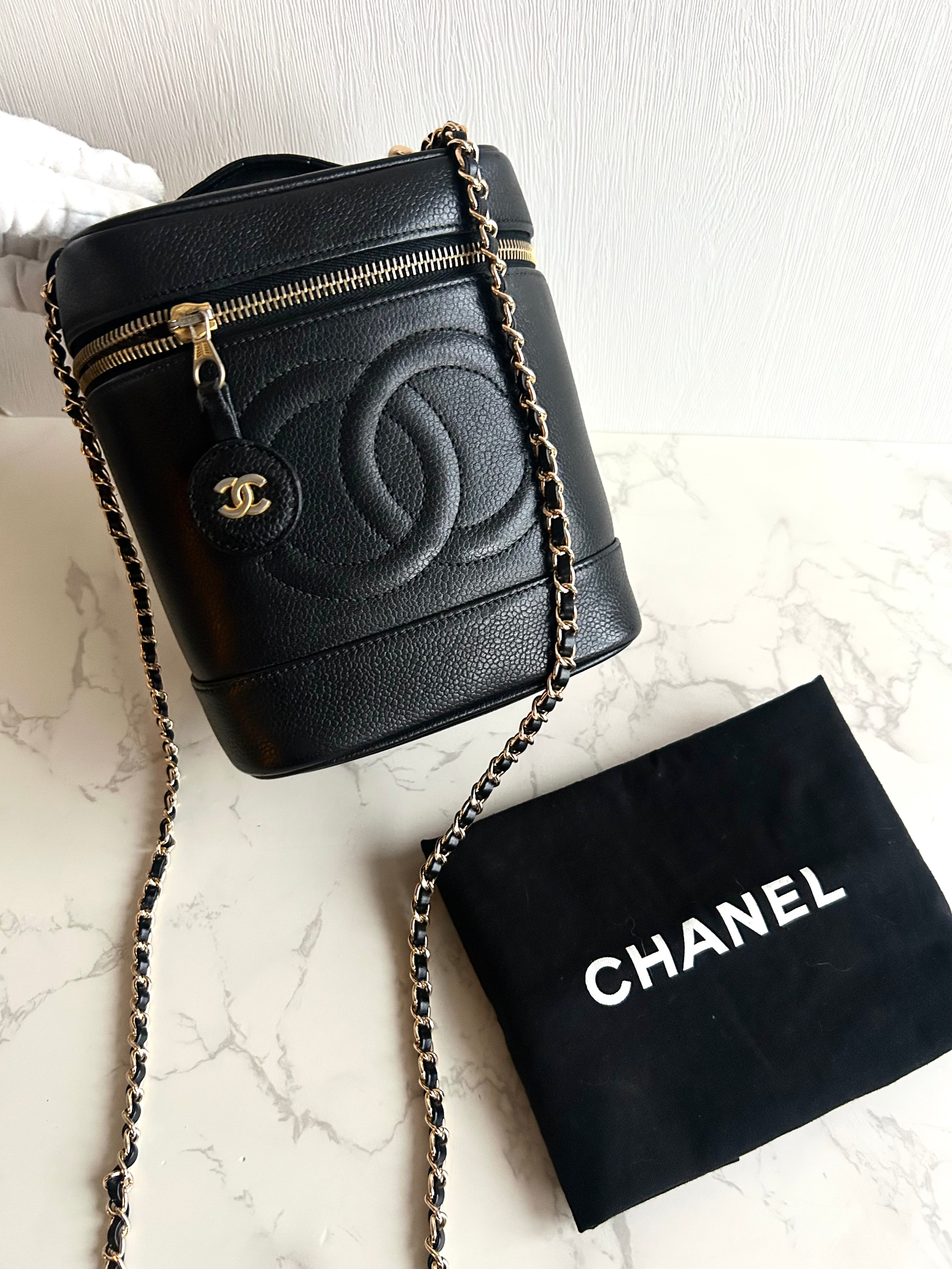 Chanel黑色金扣魚子醬Vanity盒子包/斜背包/側背包/單肩包