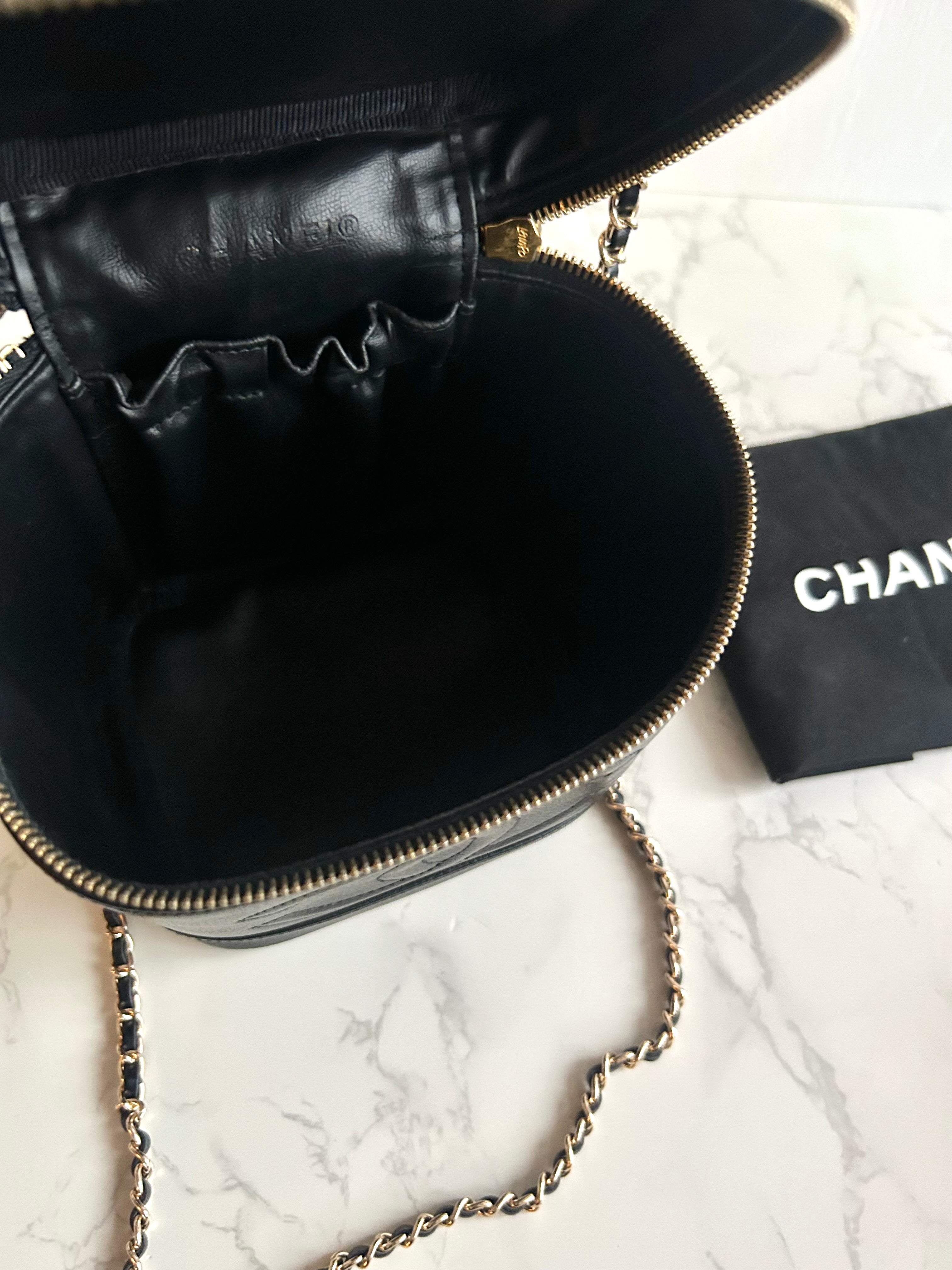 Chanel黑色金扣魚子醬Vanity盒子包/斜背包/側背包/單肩包