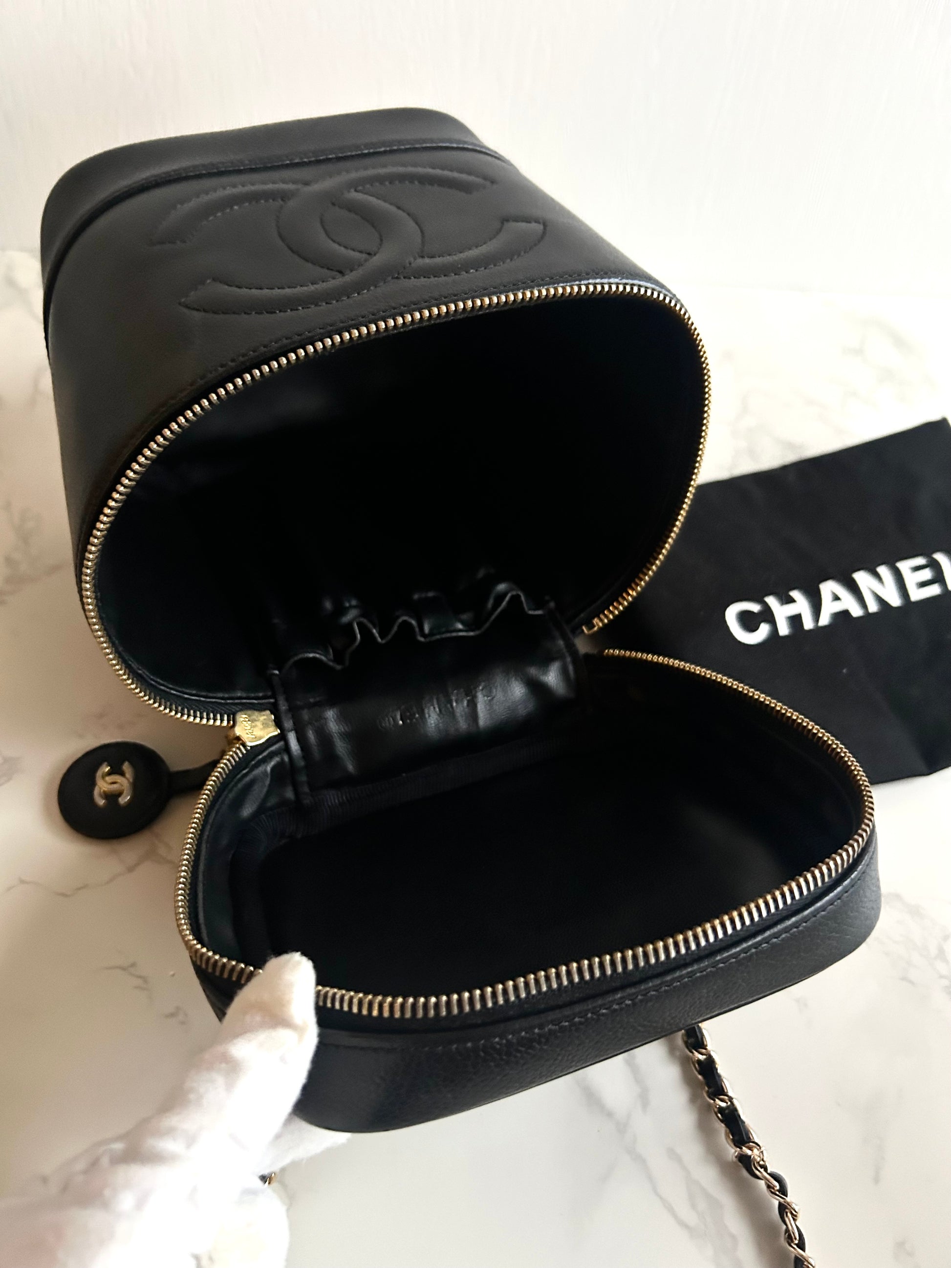 Chanel黑色魚子醬化妝盒子包/斜背包/側背包/單肩包