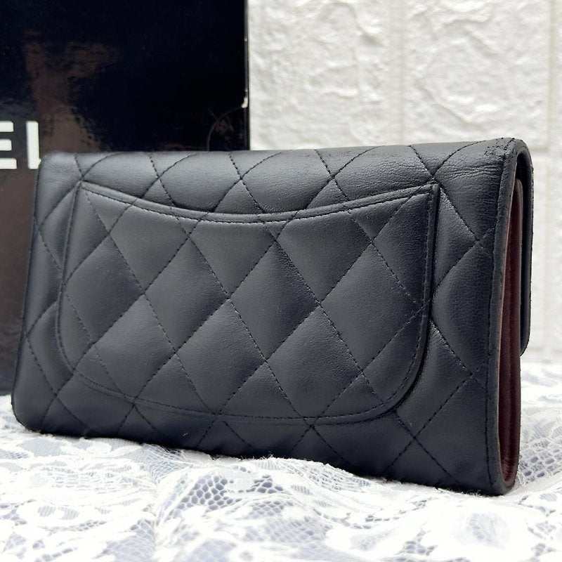 CHANEL 黑色經典銀標羊皮皮革長夾/錢包