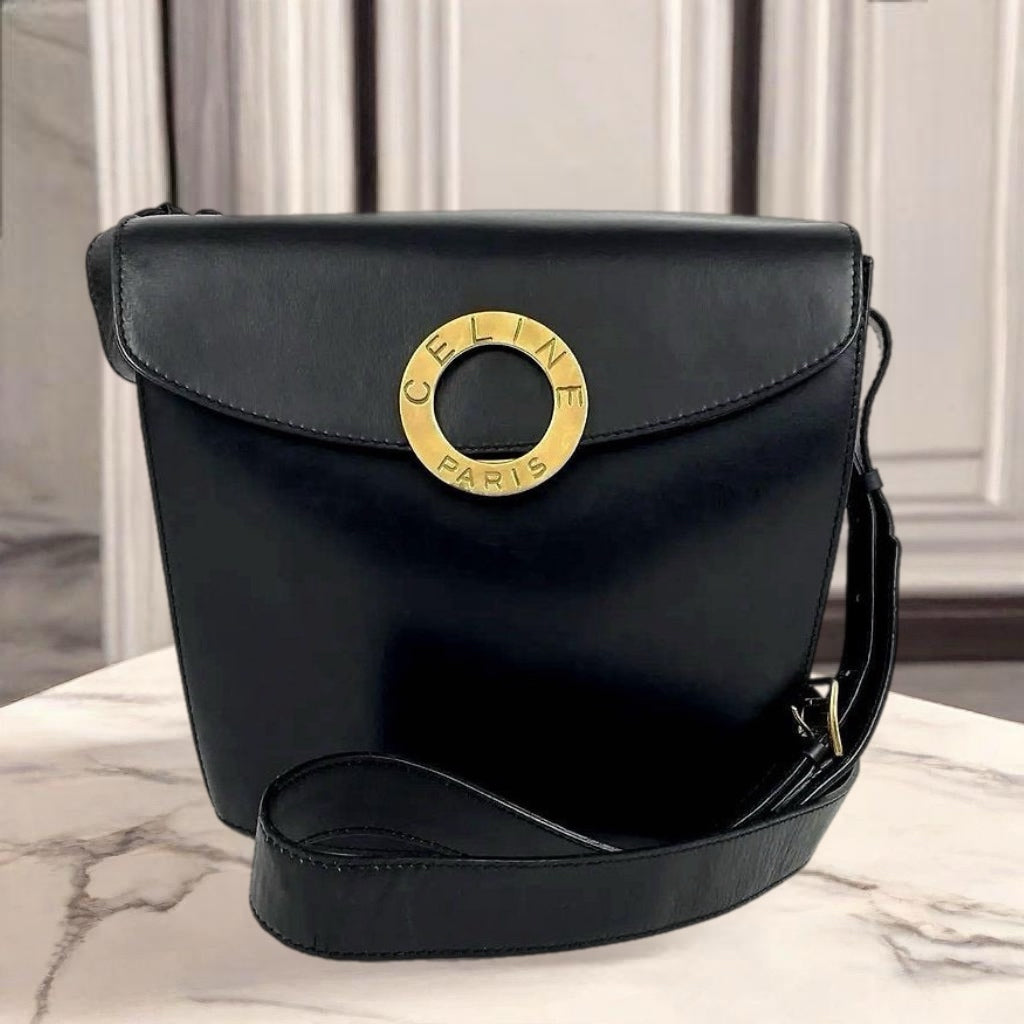 CELINE rare black gold ring leather French fry small bag / side backpack / oblique backpack