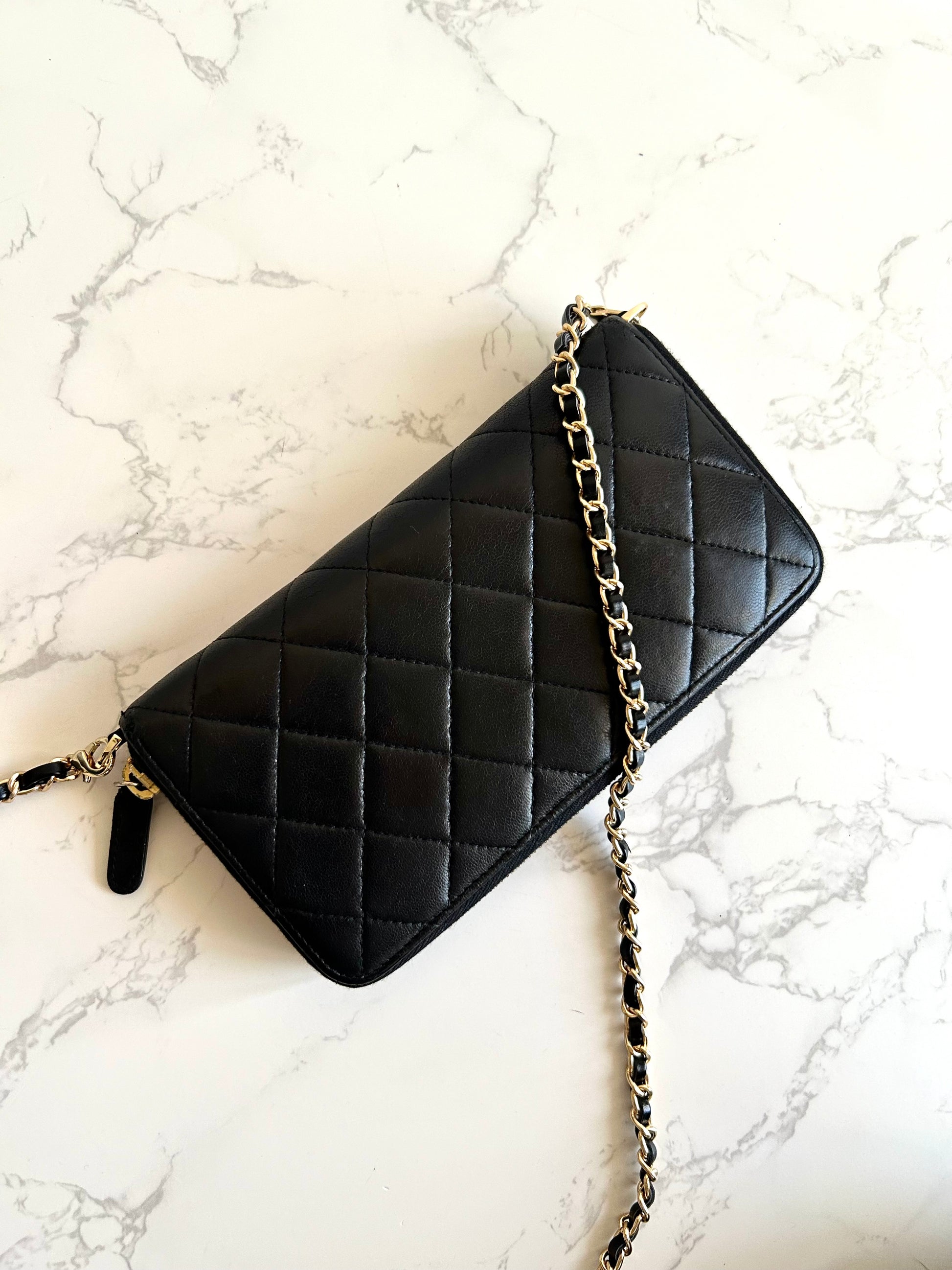 CHANEL Black Gold Buckle Lambskin WOC Side Bag/Messenger Bag/Long Wallet
