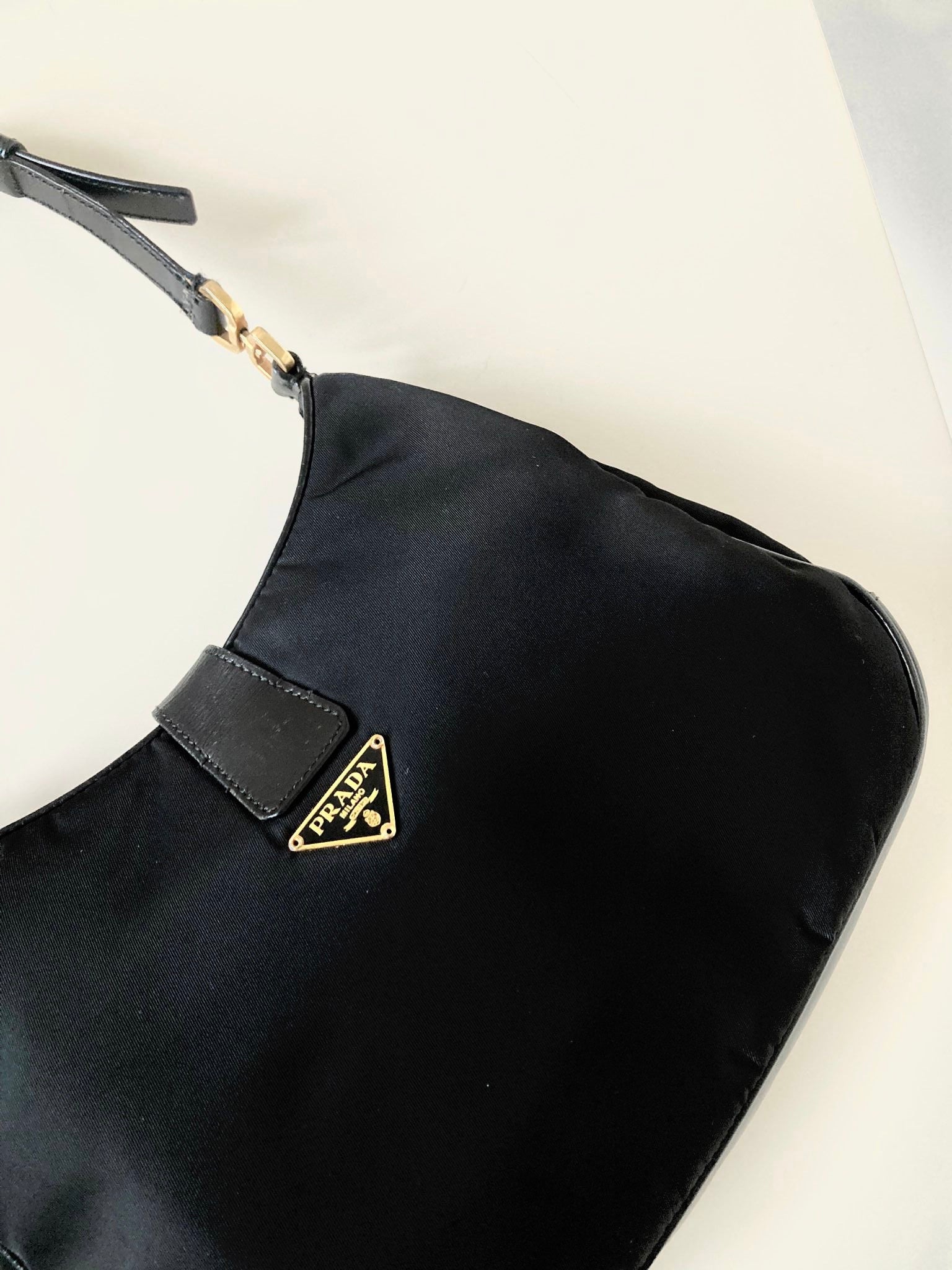 PRADA Black Gold Triangle Hobo Underarm Shoulder Bag/Underarm Bag/Side Bag