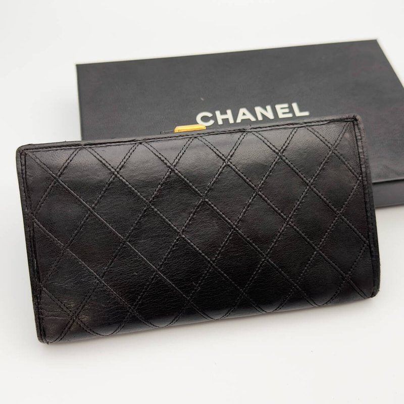 CHANEL 黑色經典小羊皮革長夾/口金錢包