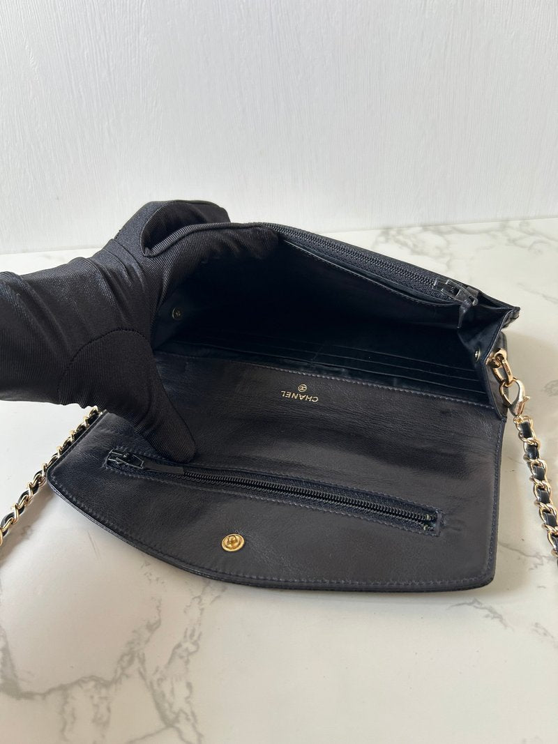 CHANEL Rare Black Caviar Chain WOC/Side Bag/Messenger Bag