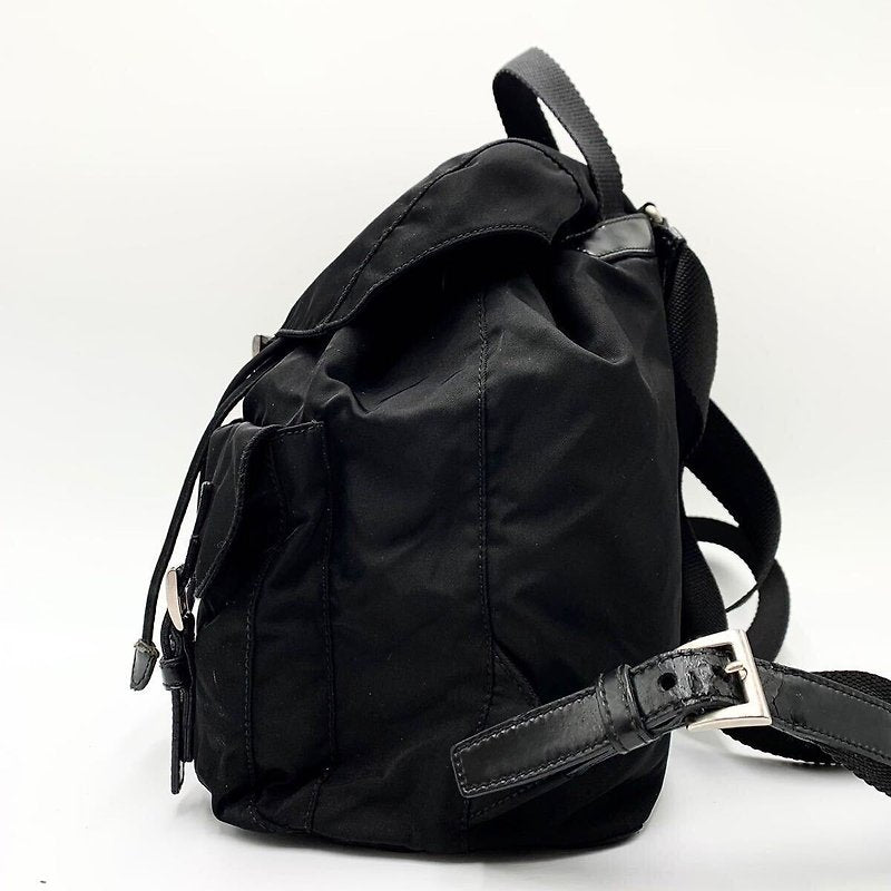 PRADA 黑色銀三角尼龍男女後背包/雙肩包/背包