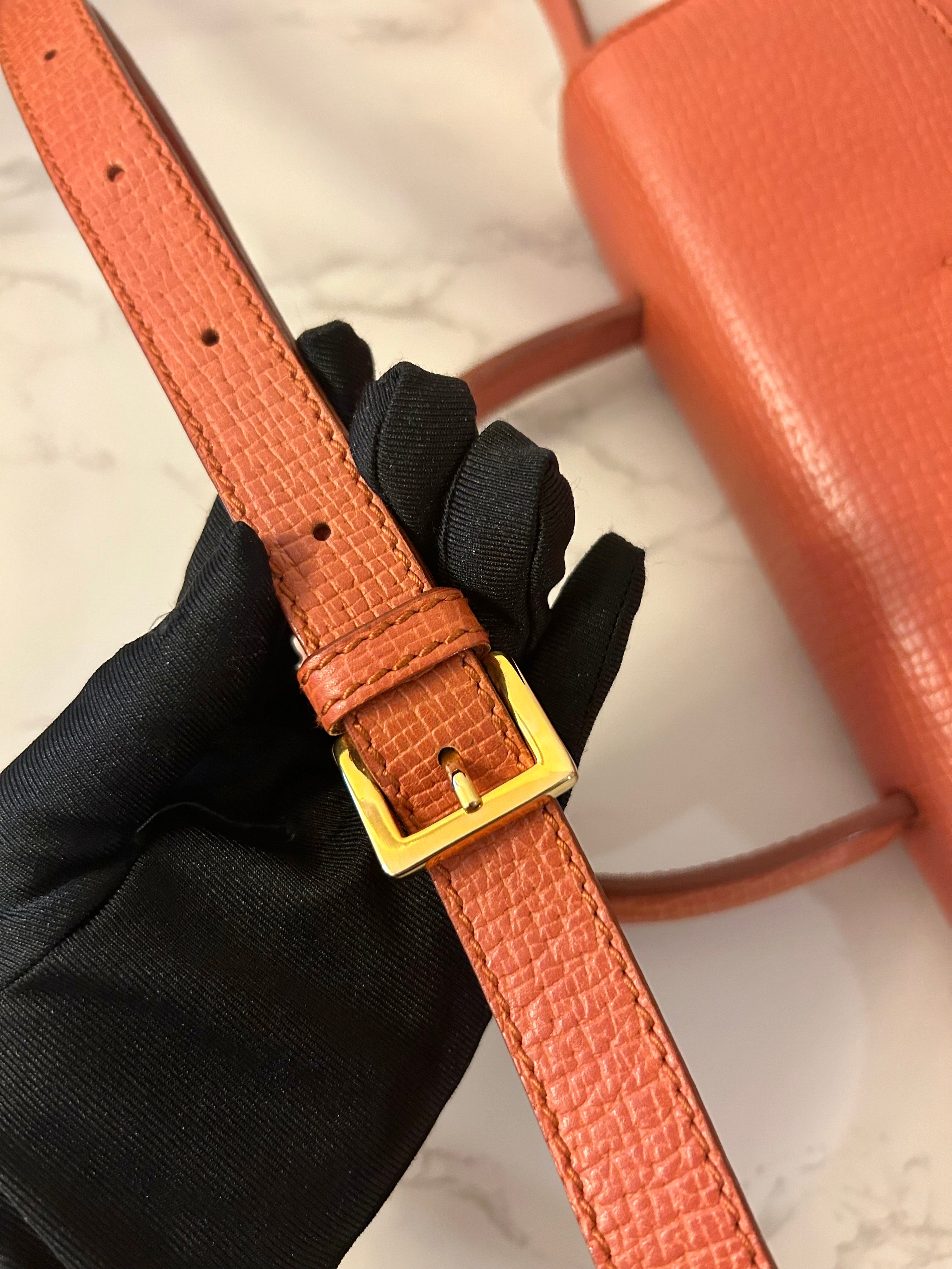 LOEWE rare caramel brown rotating buckle dual-purpose side bag/oblique bag/handbag