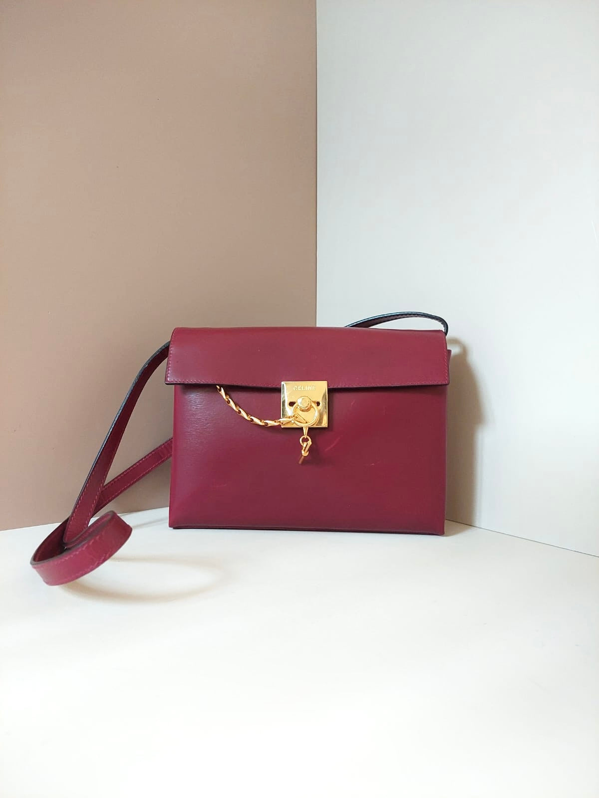 CELINE Rare Burgundy Gold Teardrop Chain Box Bag/Shoulder Bag/Crossbody Bag