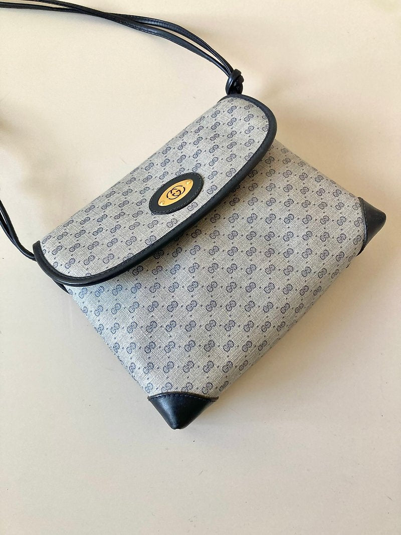 GUCCI rare blue and black old flower canvas and leather small bag/side bag/oblique bag
