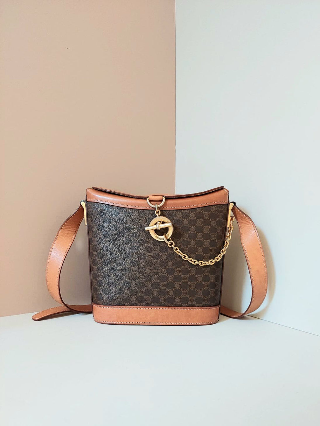 CELINE rare coffee color old flower chain French fry small bag / side bag / oblique bag