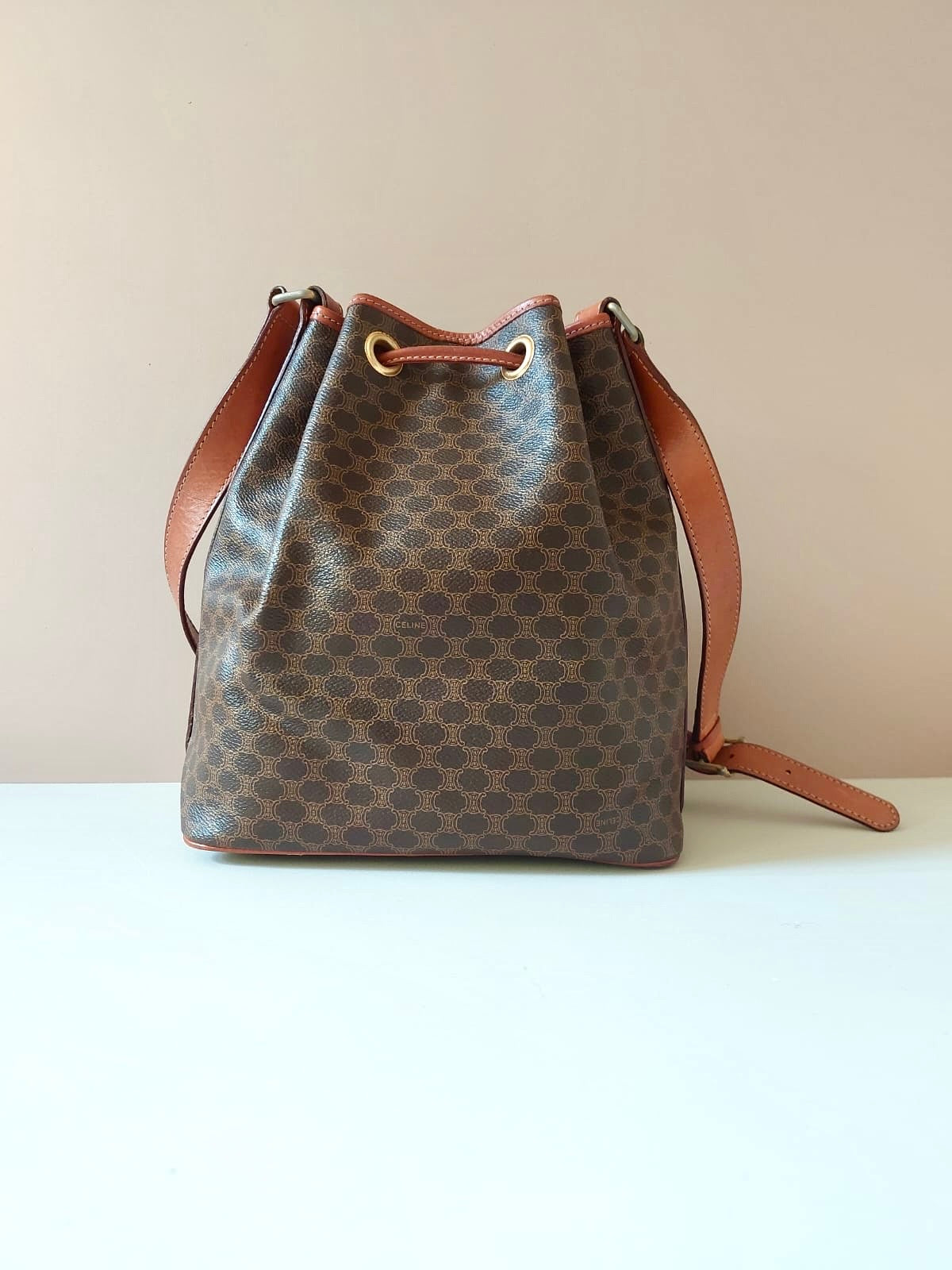 CELINE Rare Brown Old Flower Leather Single Shoulder Drawstring Bucket Bag/Side Bag - Japanese Second-hand Vintage