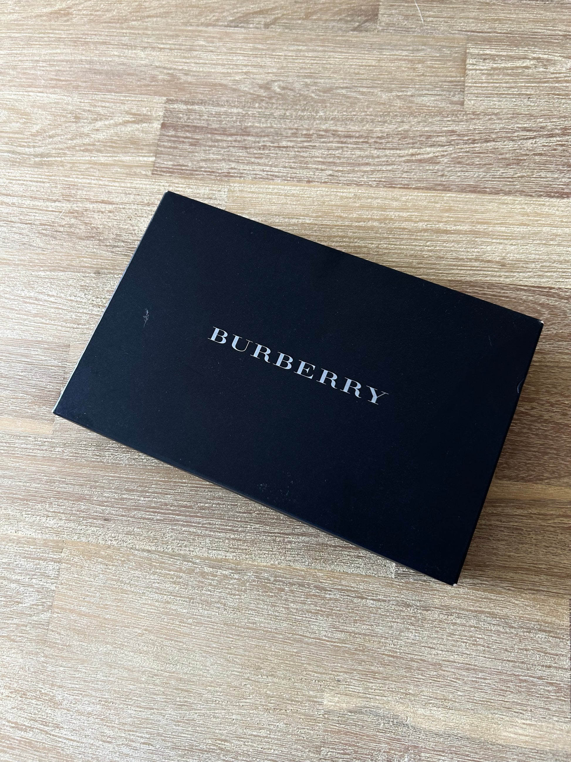 女神節滿額 HKD$3888贈品 - BURBERRYS經典毛巾禮盒