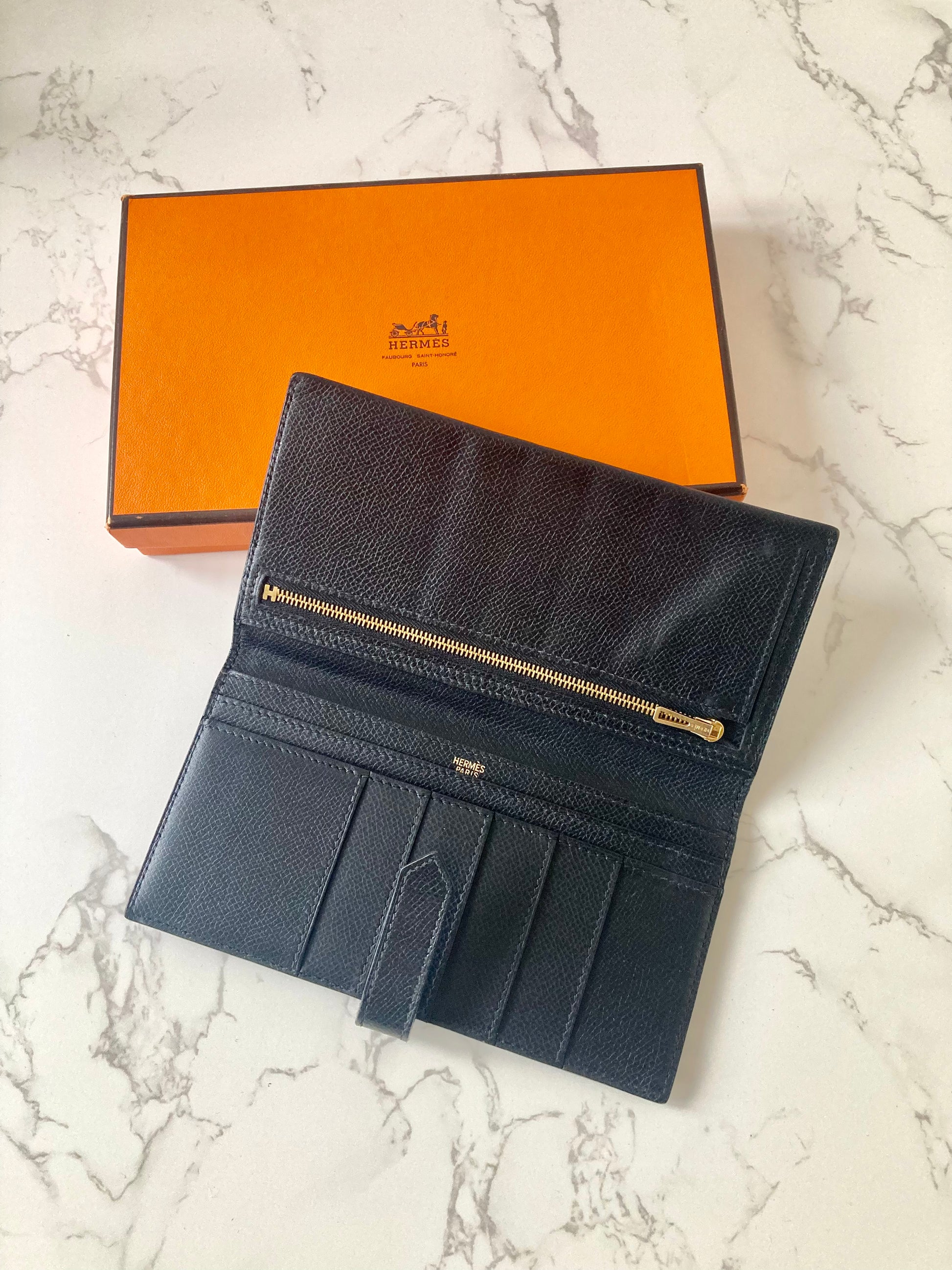 HERMES Black x Gold Epsom Leather Bearn H Bi-fold Wallet