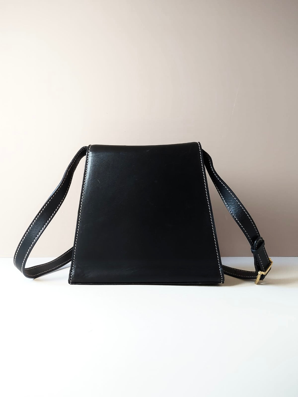 CELINE rare black gold buckle outer seam leather small Kelly shoulder bag / crossbody bag
