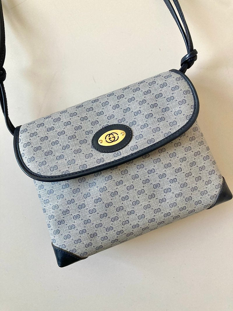 GUCCI rare blue and black old flower canvas and leather small bag/side bag/oblique bag