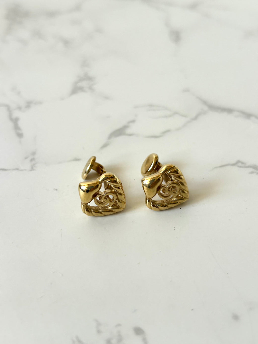 CHRISTIAN DIOR Comes in original box - Gold spiral heart necklace + earrings jewelry set