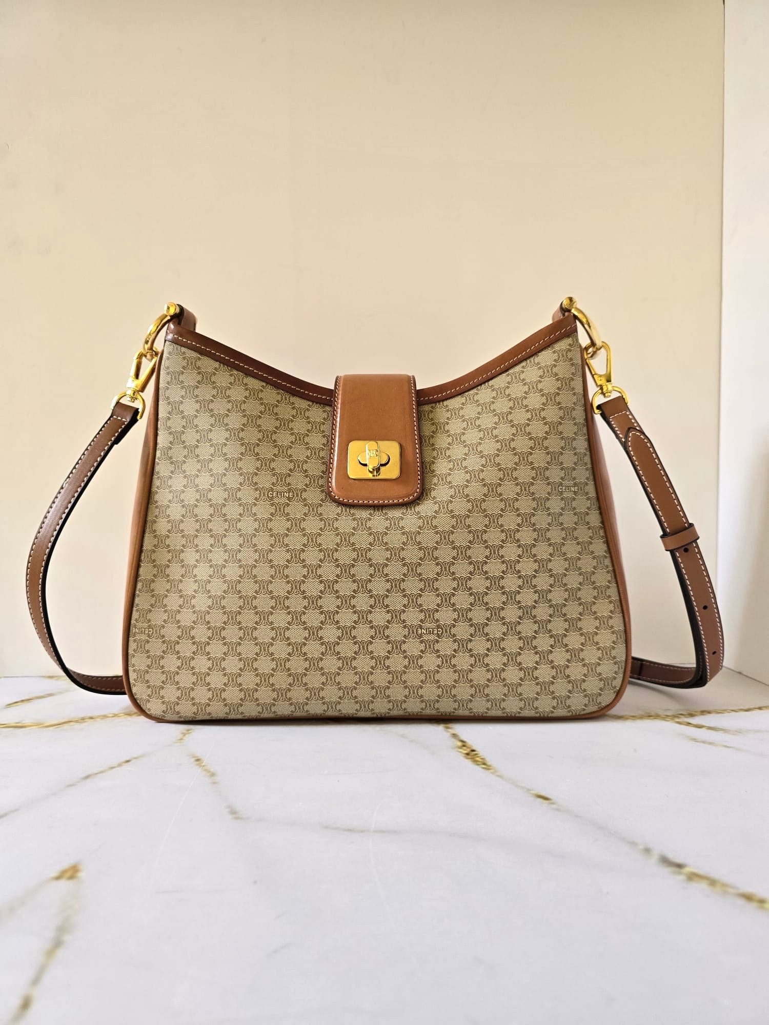 Celine 凱旋門旋轉扣老花流浪包 側背包 斜背包 中古包