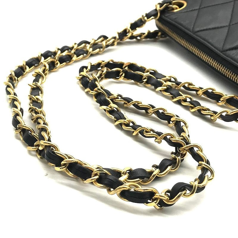 CHANEL rare black shell-shaped lambskin chain tote bag / side bag