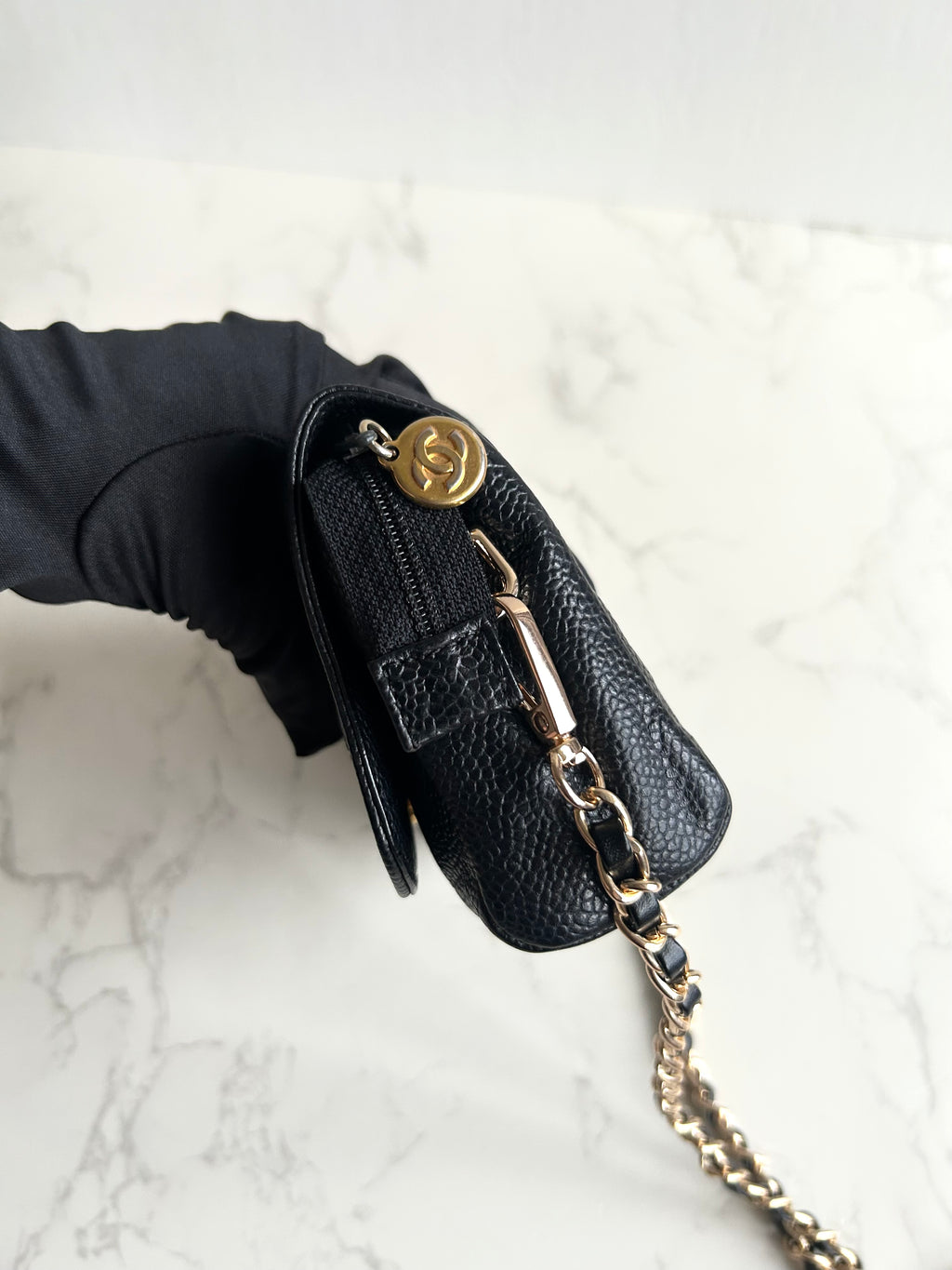 Chanel連鏡子黑金魚子醬皮革包 側背包 斜背包 中古包