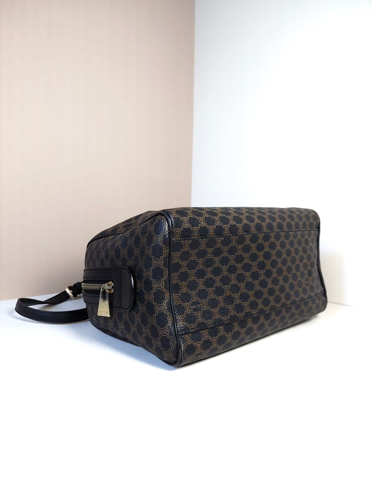 CELINE black old flower leather Boston barrel small bag/side backpack/handbag