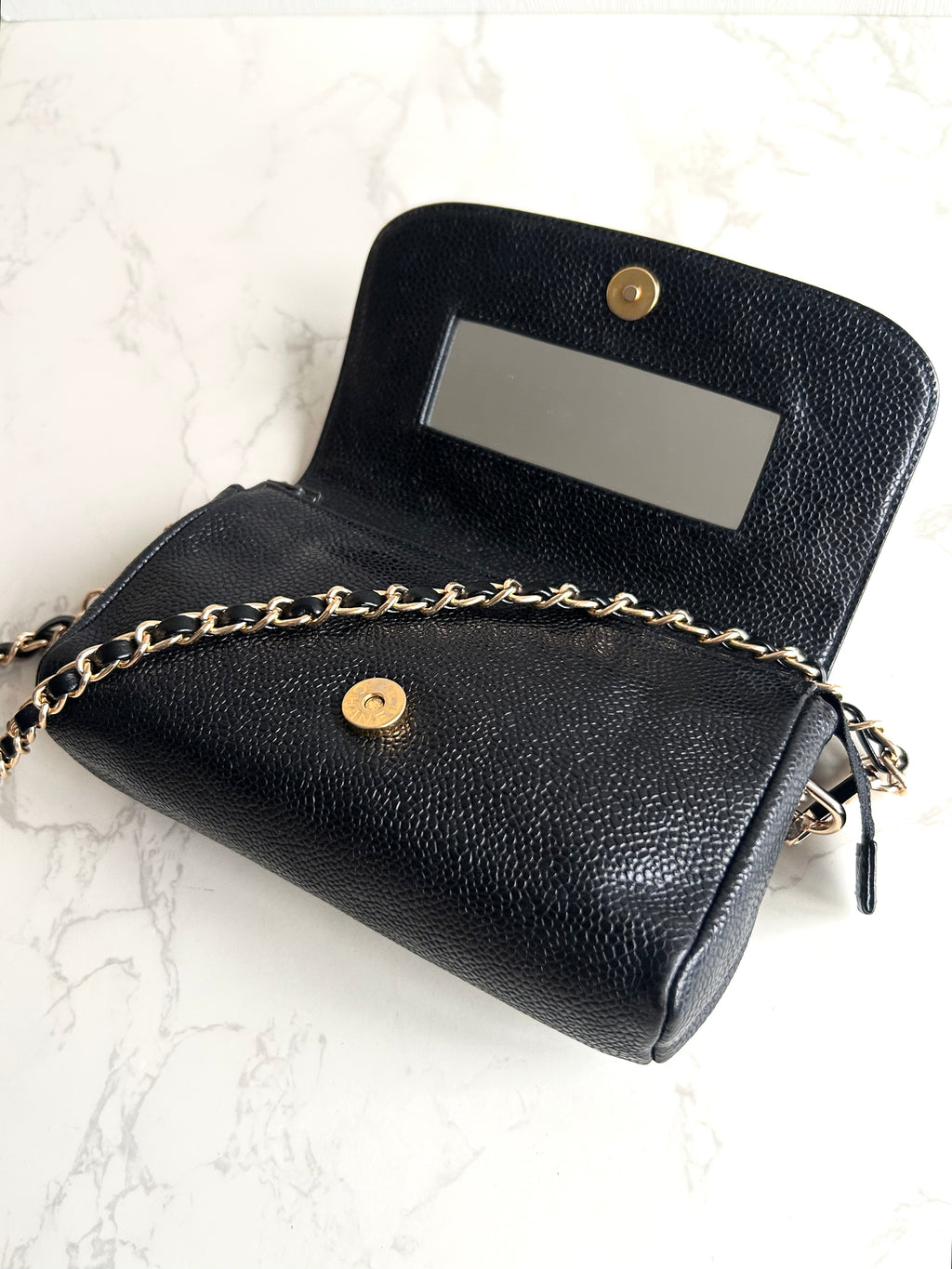 Chanel連鏡子黑金魚子醬皮革包 側背包 斜背包 中古包